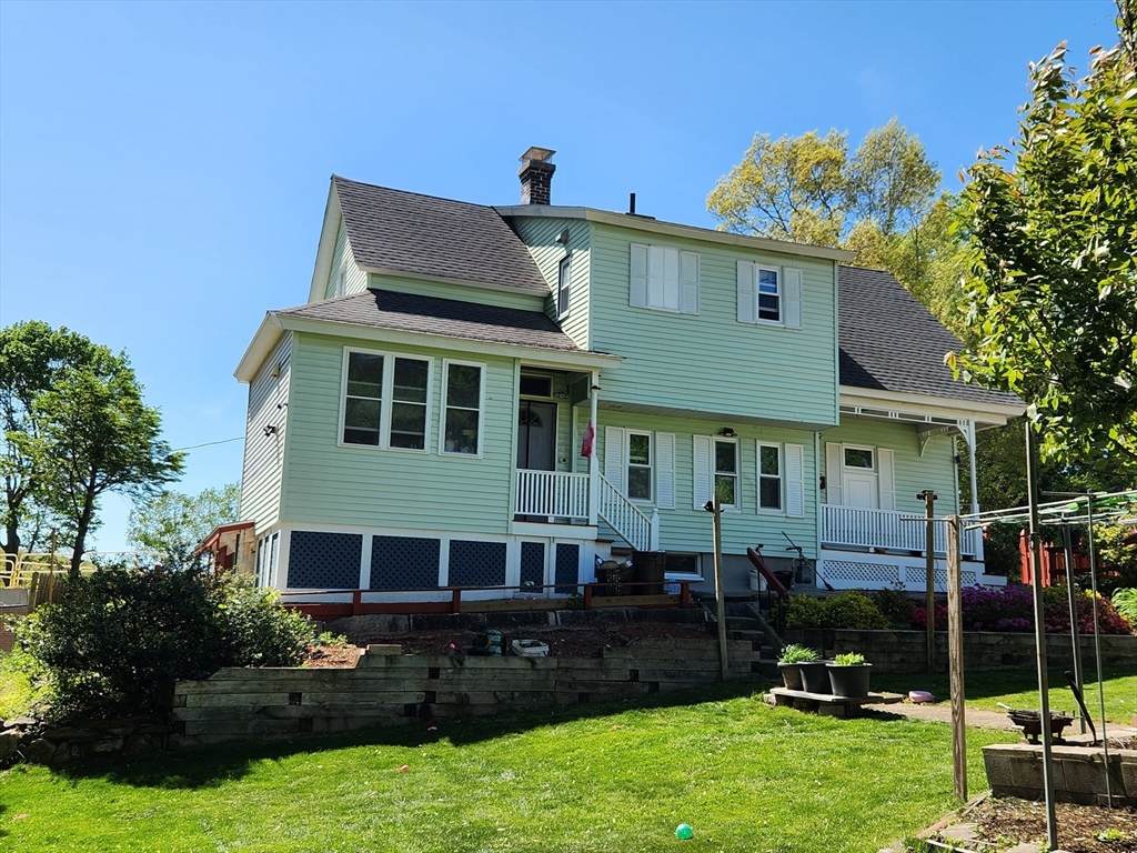60 Circuit Ave S, - Photo 1