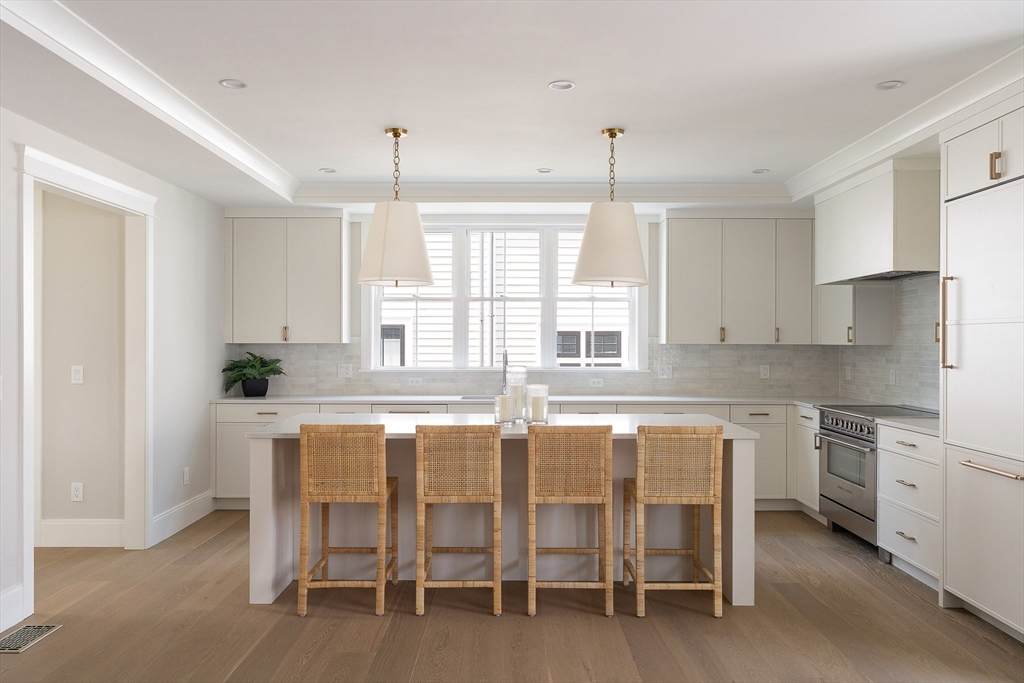 237 California St - Photo 1