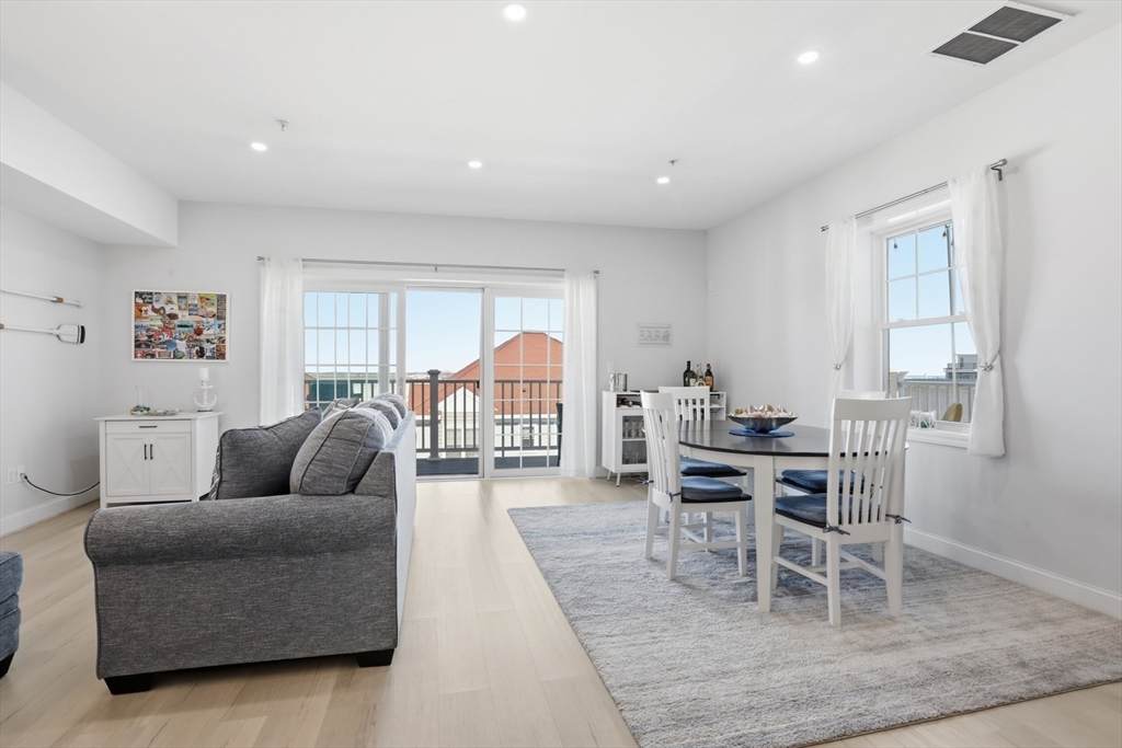 233 Beach Rd - Photo 1