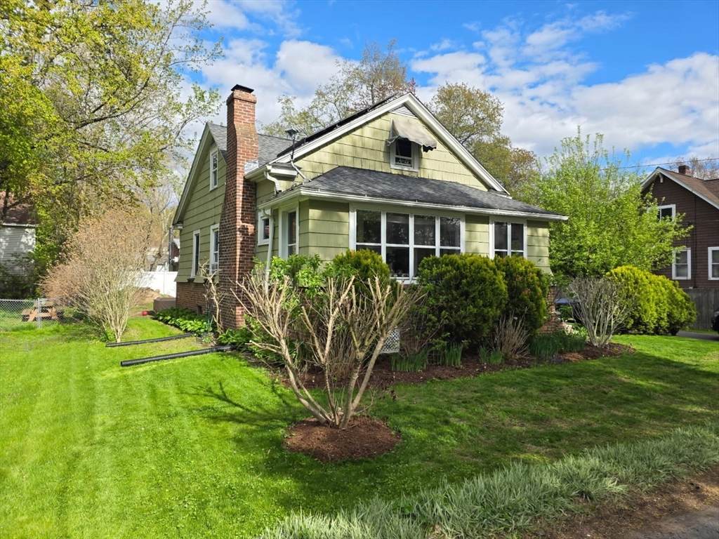19 Orpheum Ave - Photo 1