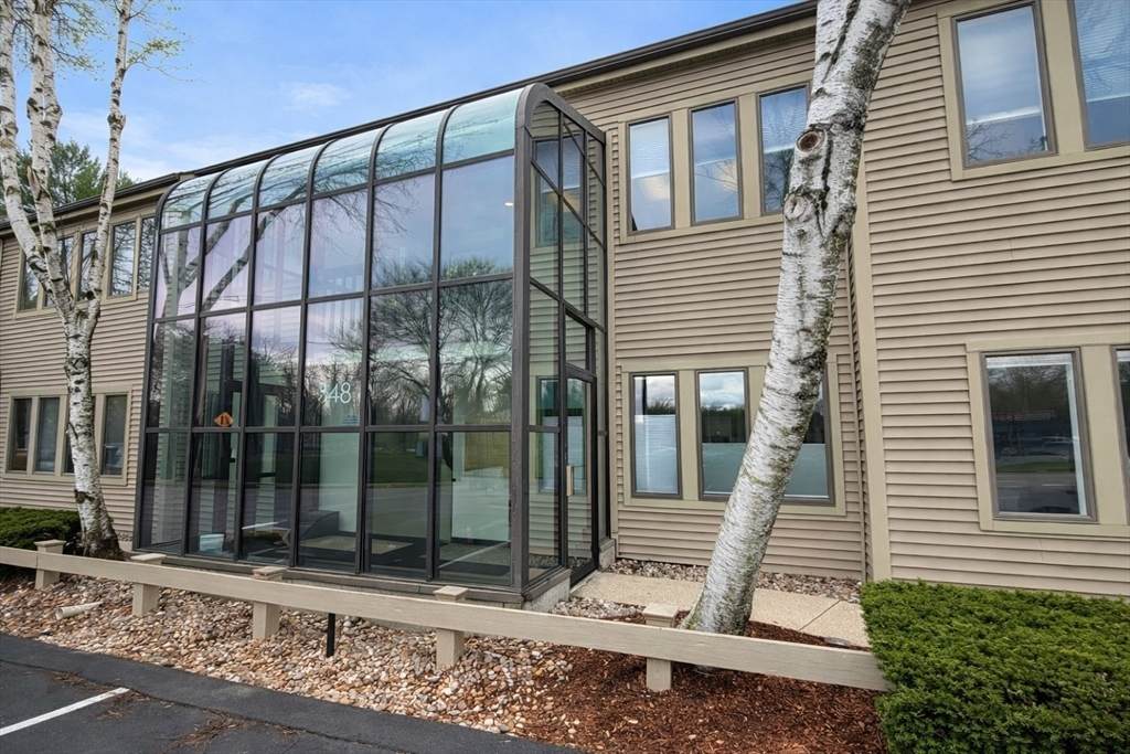 348 Park St - Photo 1