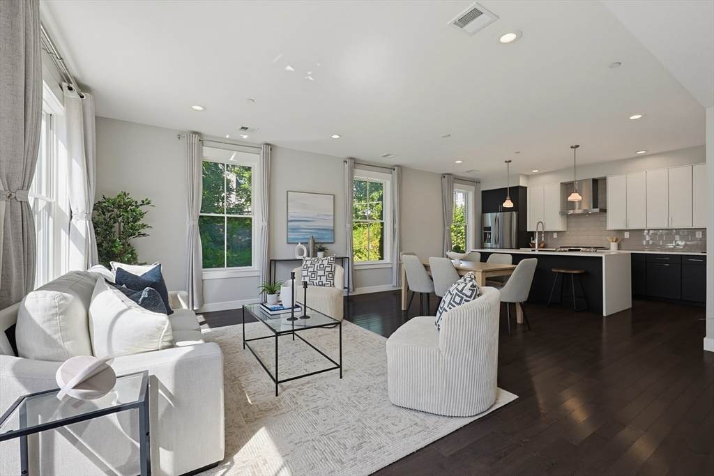7 Greenley Pl - Photo 1