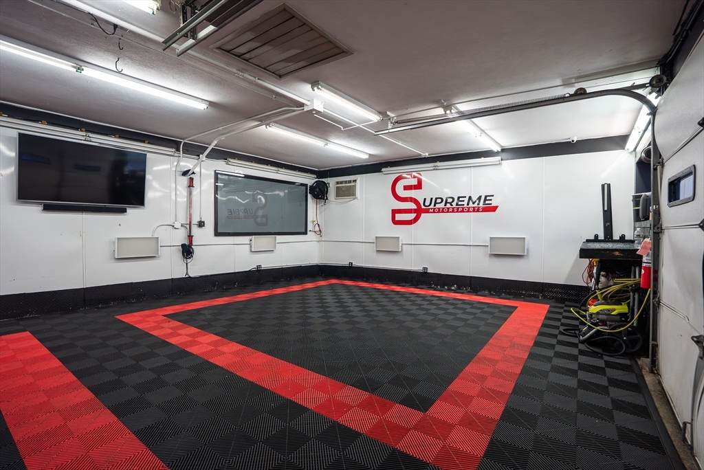 10 Aborn St - Photo 1