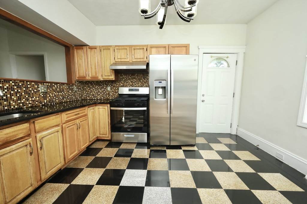 488 Pleasant - Photo 1