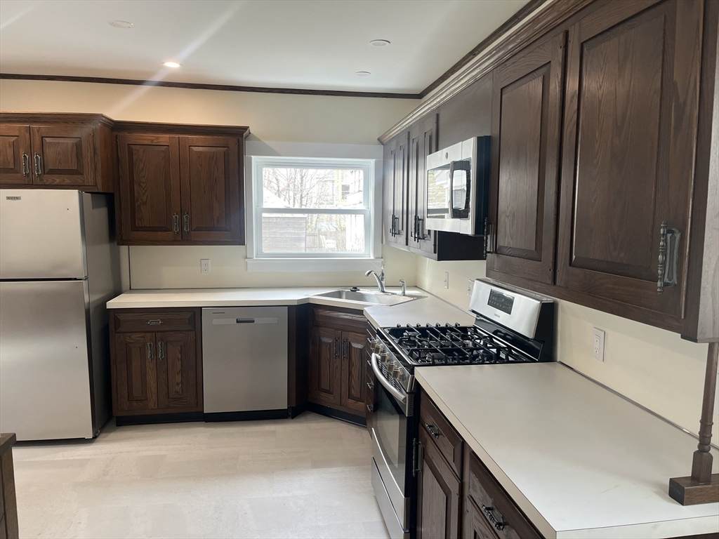 69 Berwick - Photo 1