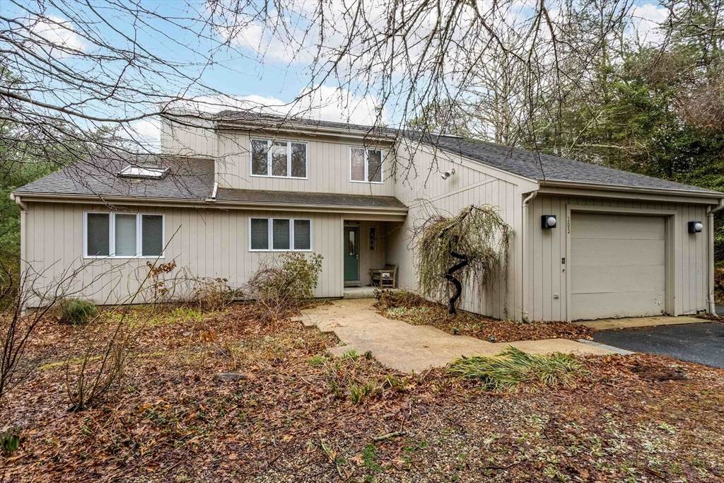 303 Turtleback Rd - Photo 1