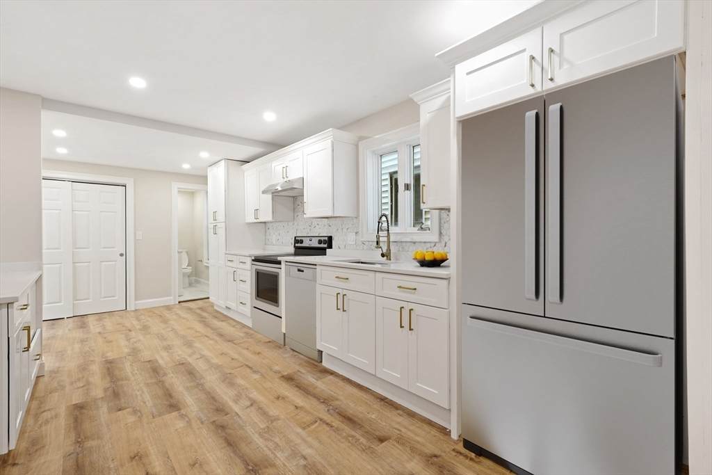 9 Cross Street - Photo 1