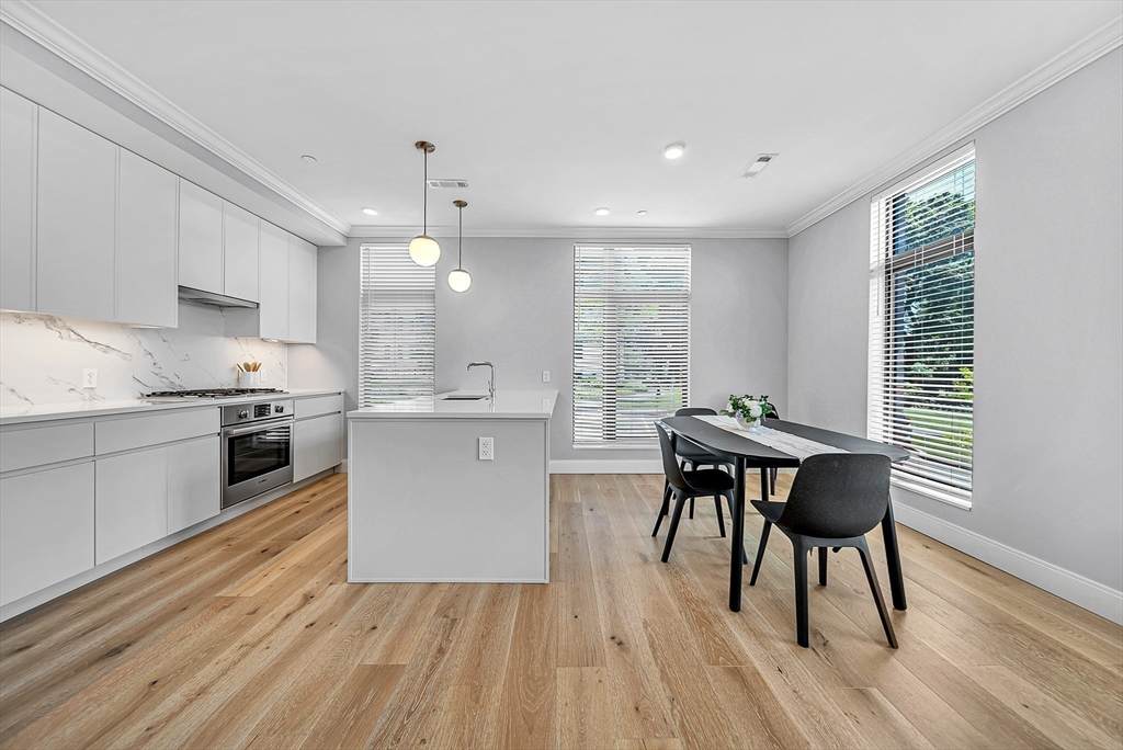 191 Washington St - Photo 1