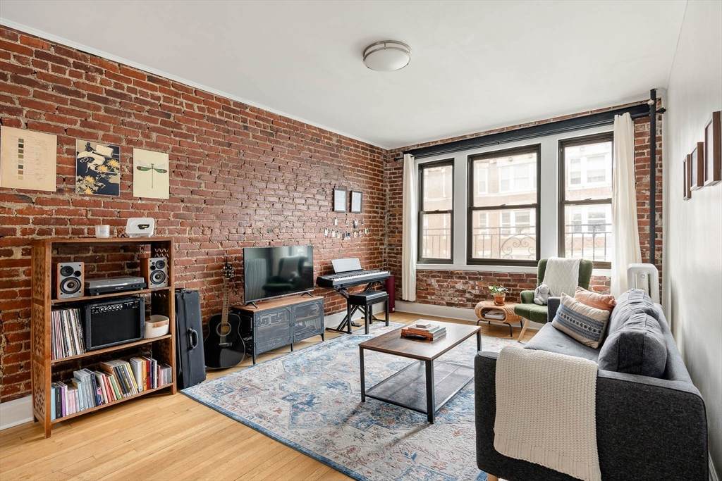 111 Jersey St - Photo 1
