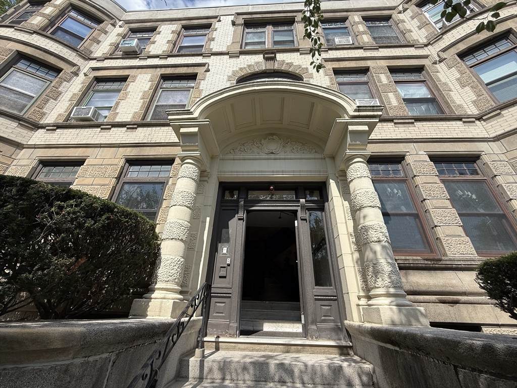 33 Westbourne Ter - Photo 1