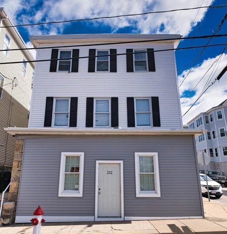 232 Alden St - Photo 1