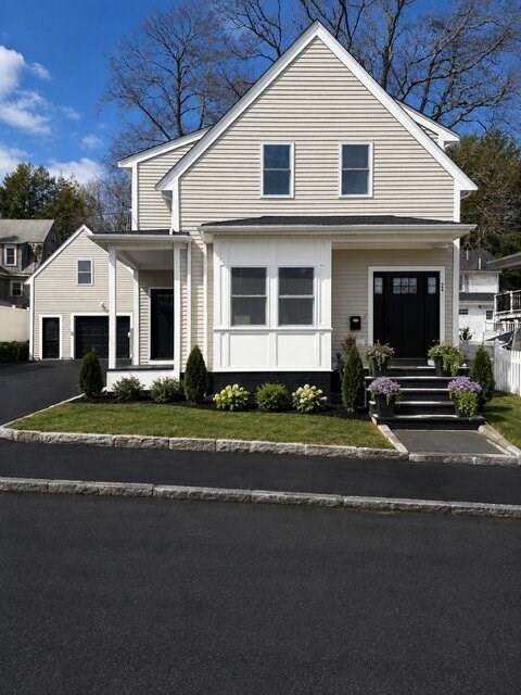 24 North Byron Ave - Photo 1