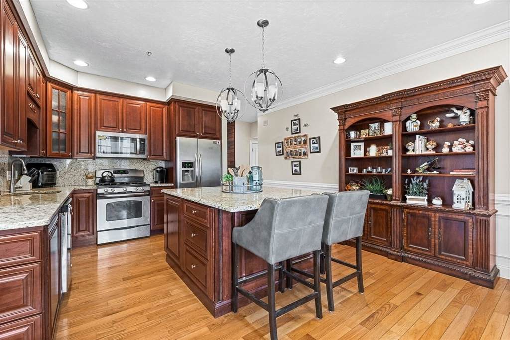 10 White Cedar Drive - Photo 1