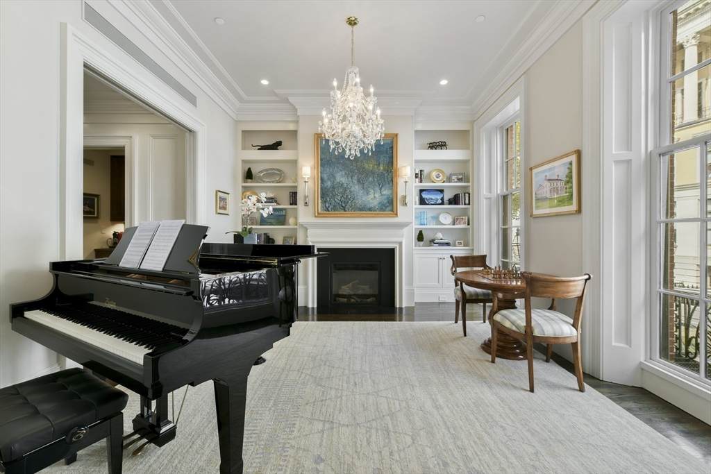 75 Hancock St - Photo 1