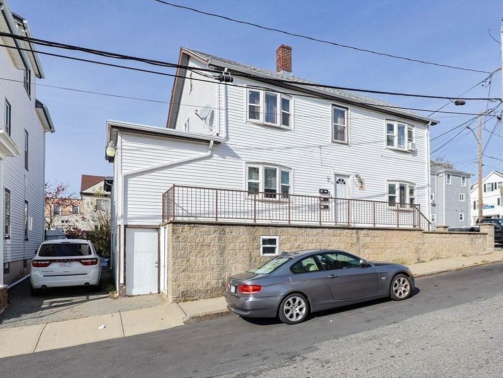104 Oak St - Photo 1