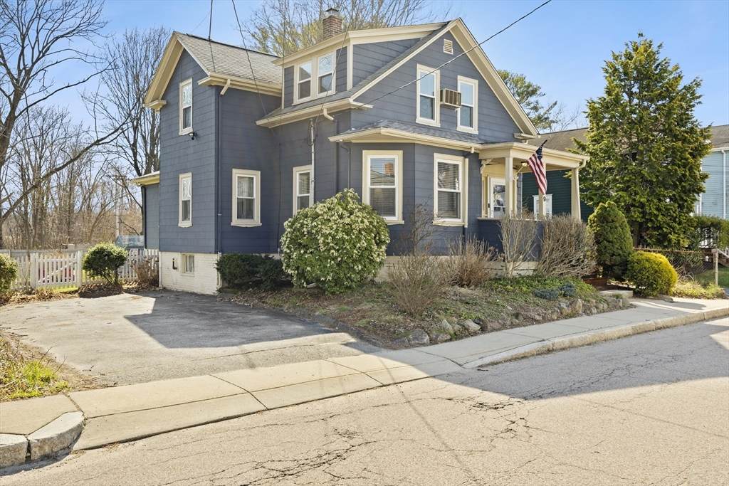 139 East St - Photo 1