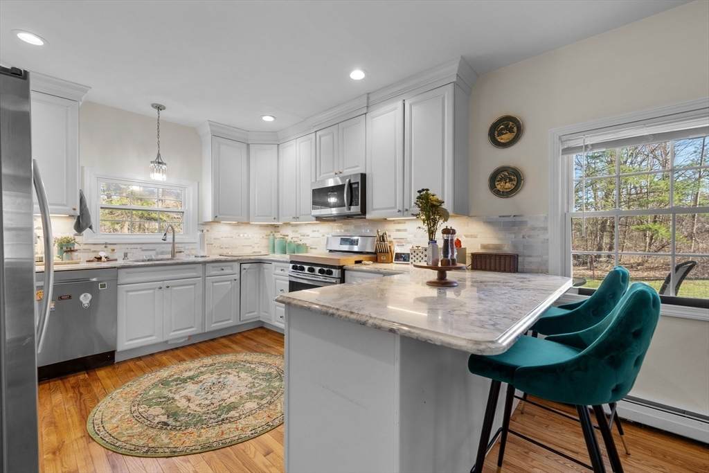 38 Brook St - Photo 1