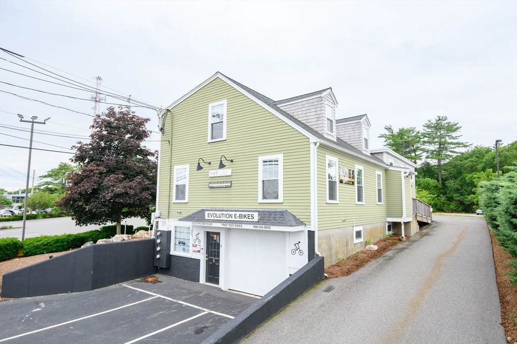 25 Accord Park Dr - Photo 1
