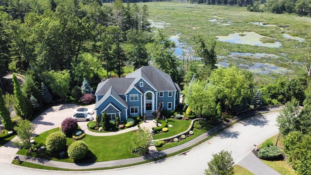10 Woodbury Ln - Photo 1