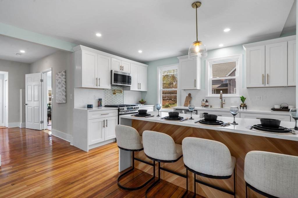 11 Quincy Ave - Photo 1