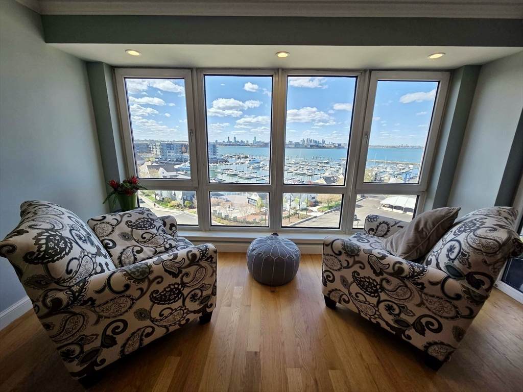 2001 Marina Dr - Photo 1
