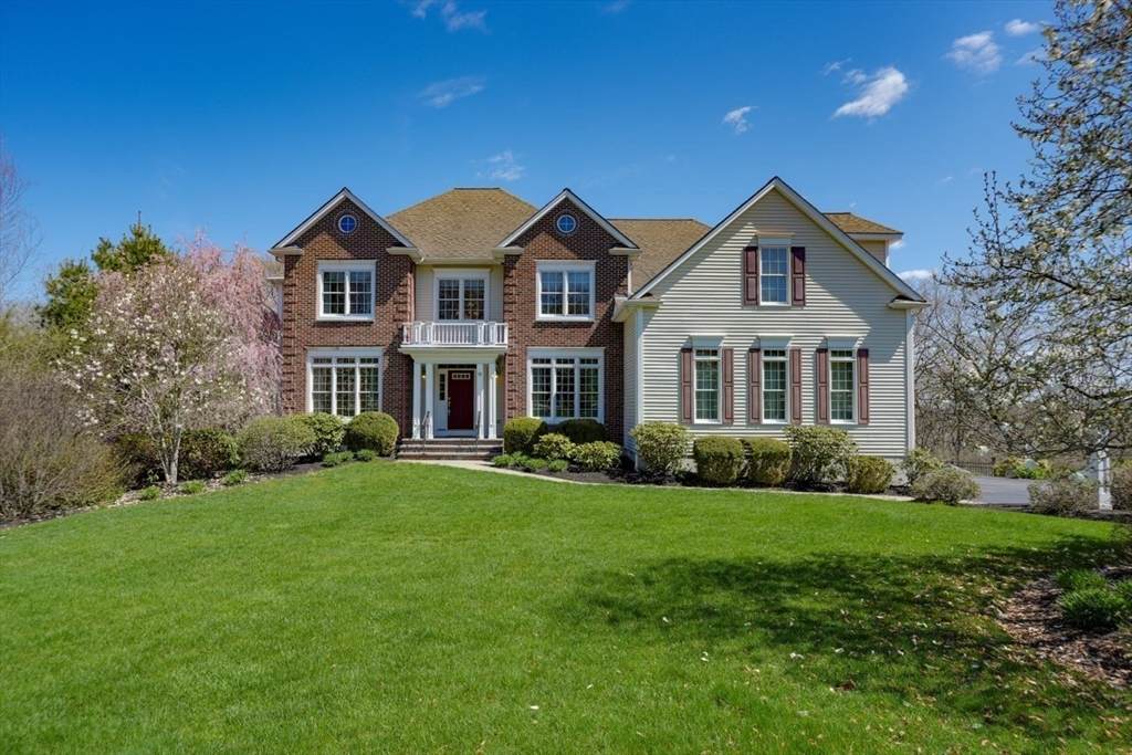 18 Manchester Dr - Photo 1