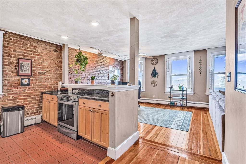 25 South Street - Photo 1