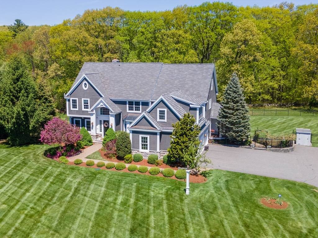 4 Nipmuc Lane - Photo 1