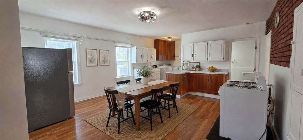 41 Orient St - Photo 1
