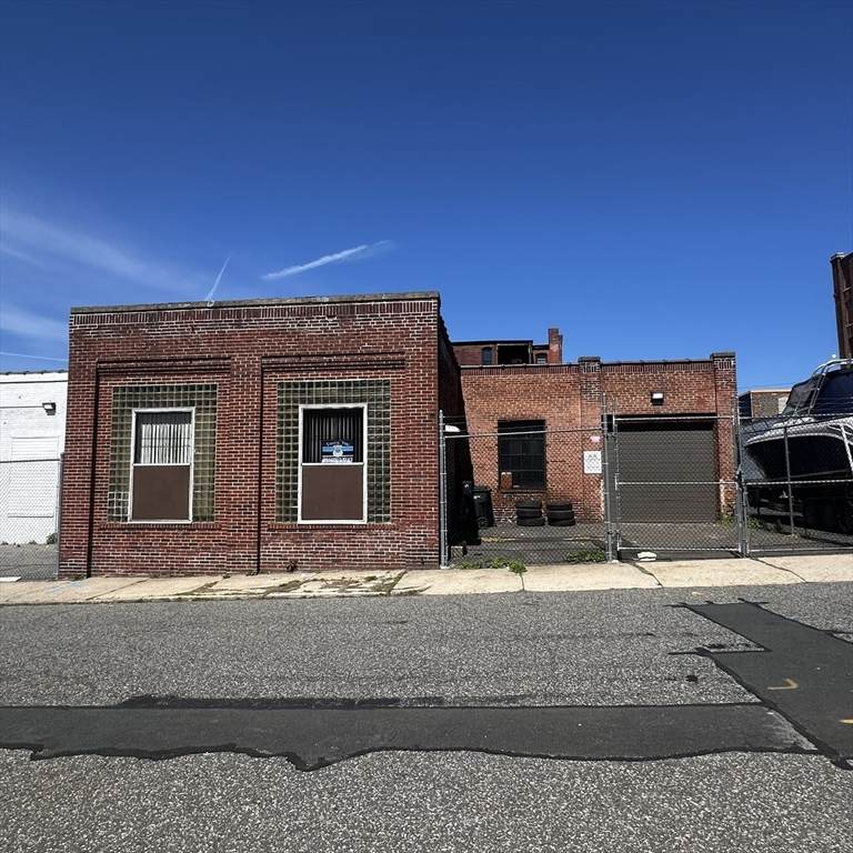 54 Winter St - Photo 1