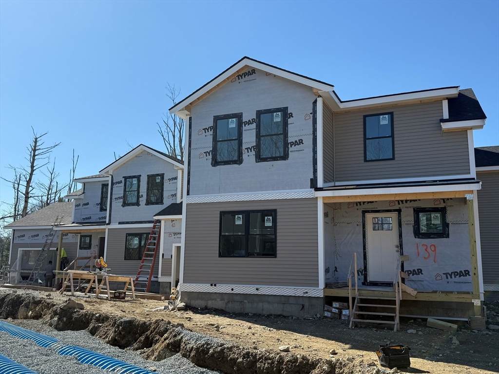 137 Essex Street - Photo 1