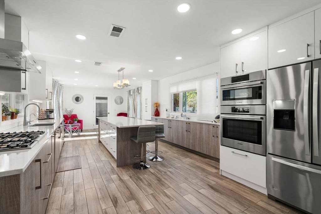 581 California St - Photo 1