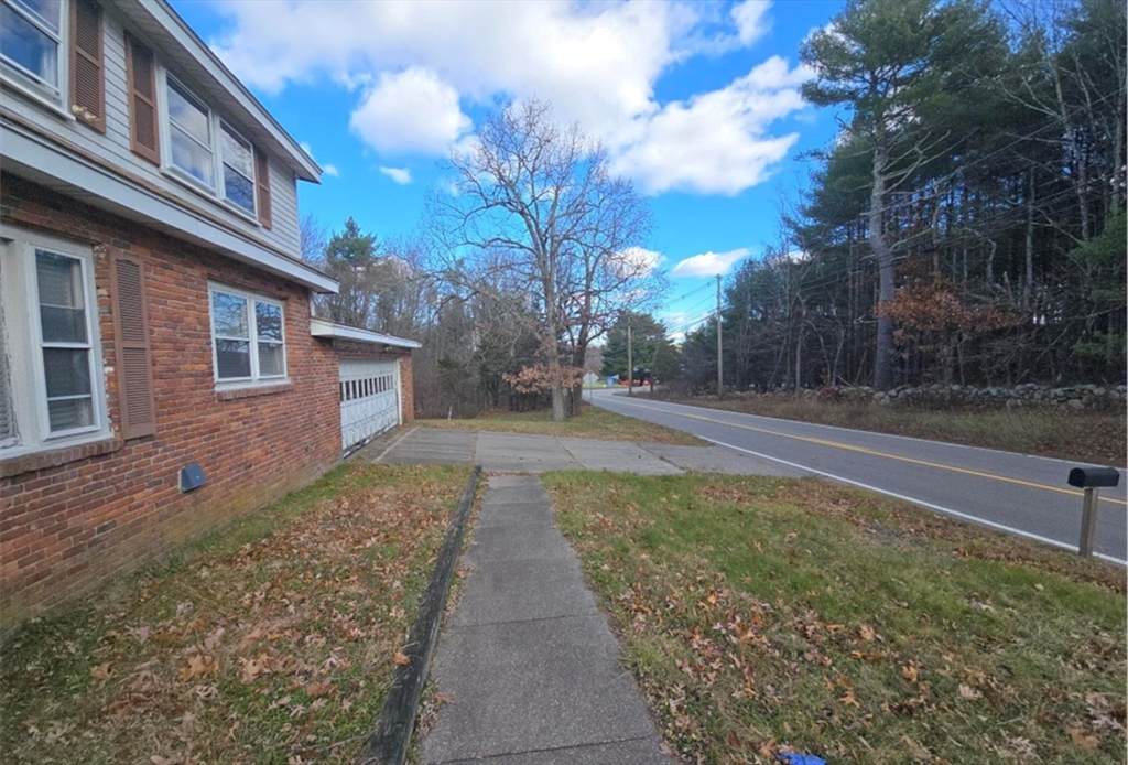 723 Dedham St - Photo 1