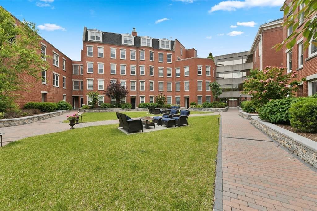 47 Harvard Street - Photo 1