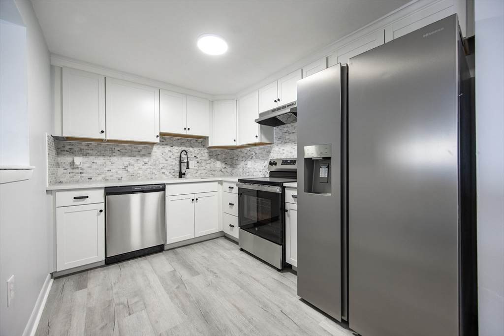 26 Williamsburg Ct - Photo 1
