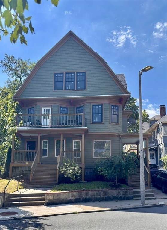 292 Park St - Photo 1