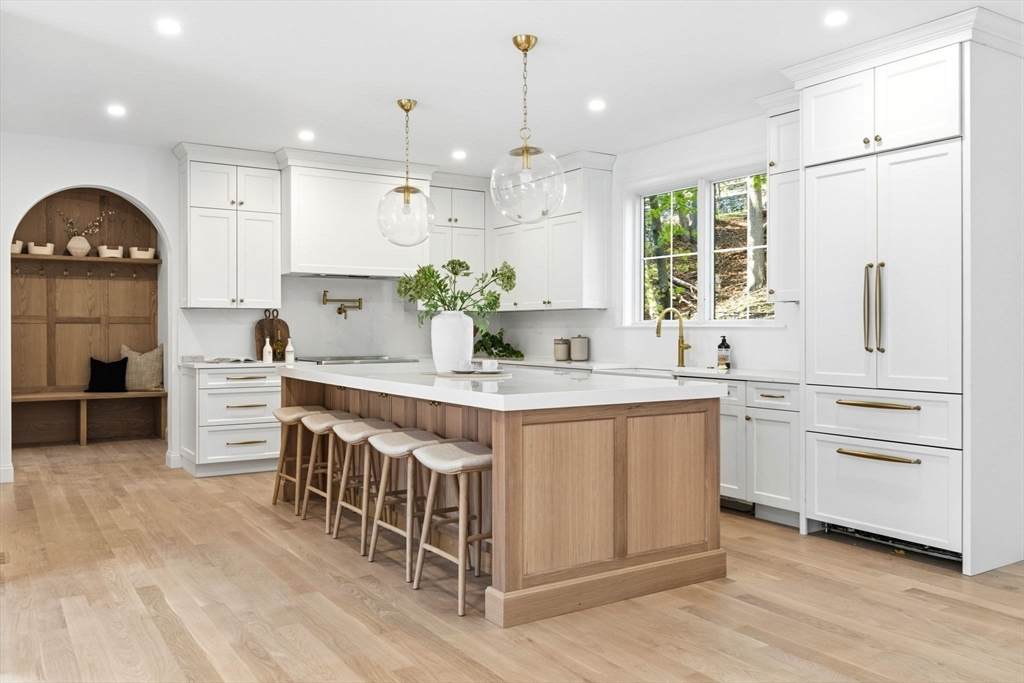 8 Priscilla Ln - Photo 1