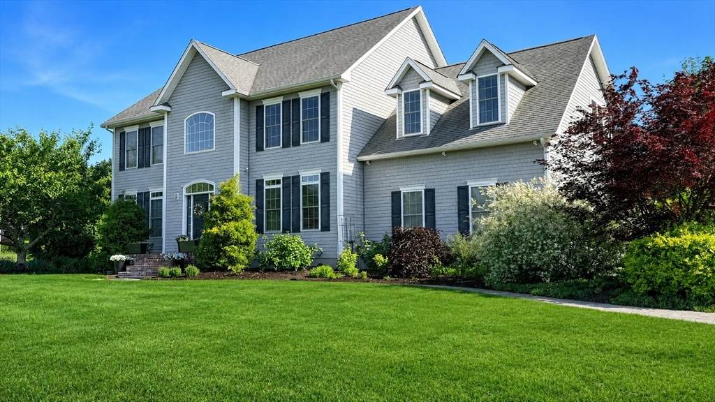 6 Evergreen Dr - Photo 1