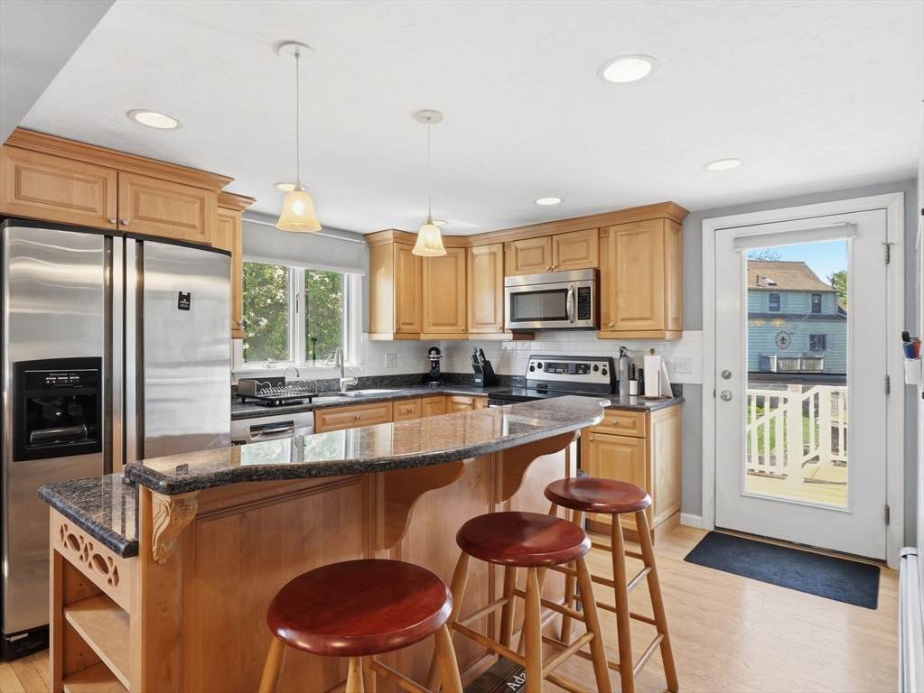 646 Lynn Fells Pkwy - Photo 1