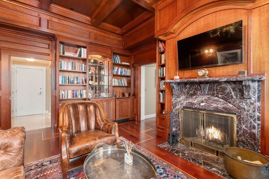 6 Edgerly Place - Photo 1