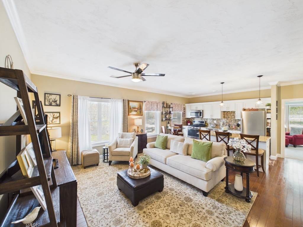 1429 Main Street - Photo 1