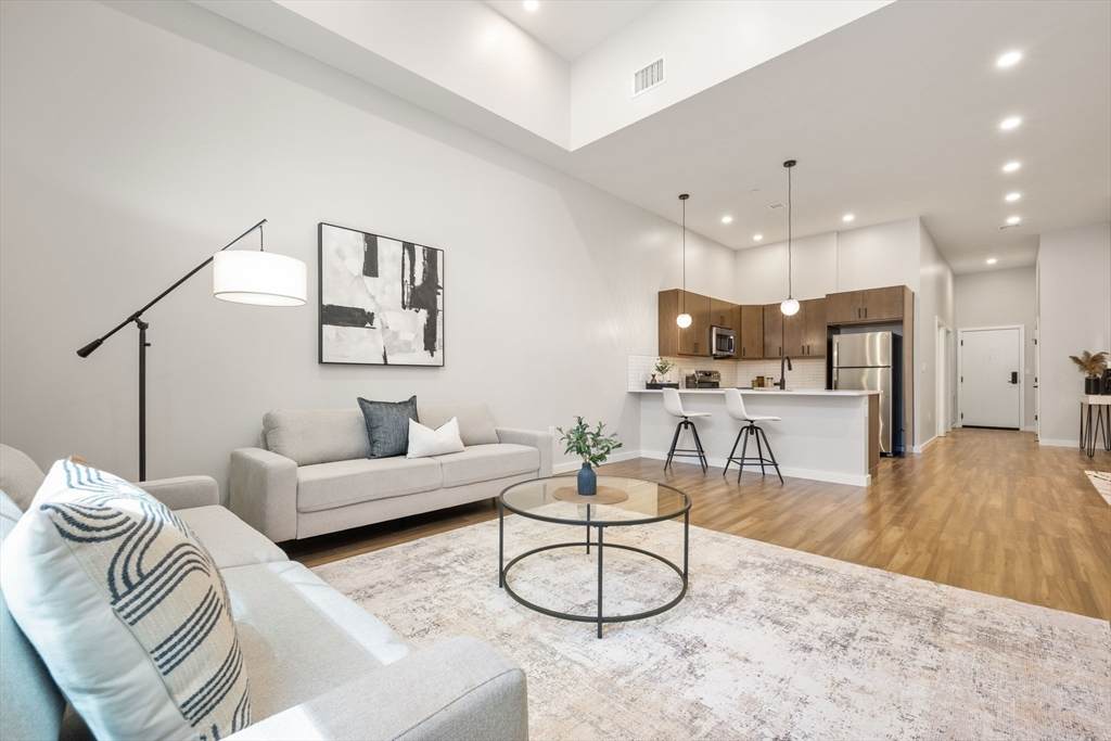 22 Elm St - Photo 1