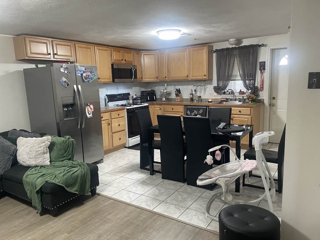 271 Jefferson Avenue - Photo 1