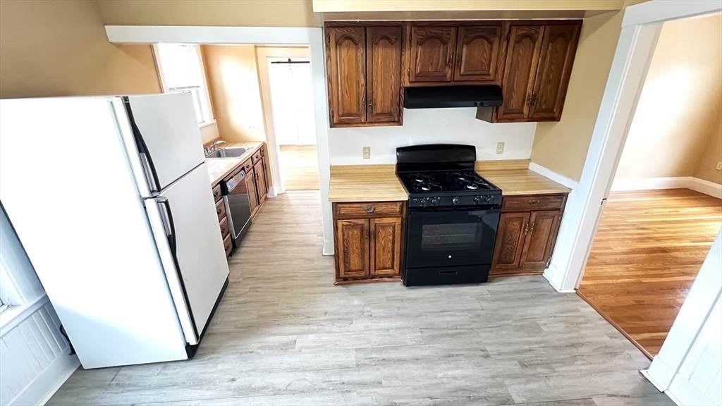 12 Michigan Ave - Photo 1