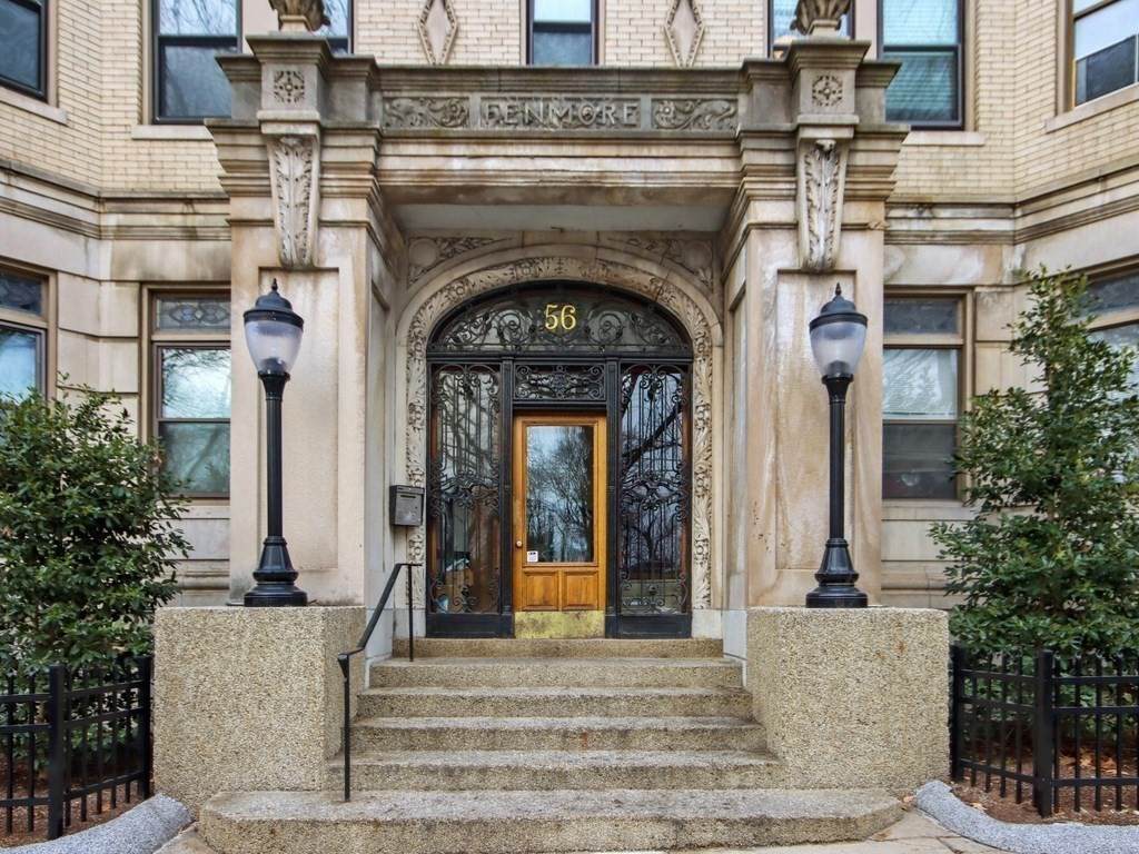 56 Charlesgate E - Photo 1