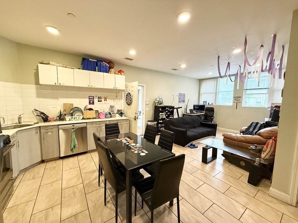 299 Dudley - Photo 1