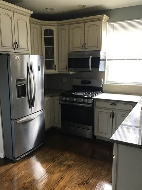 103 Winthrop - Photo 1