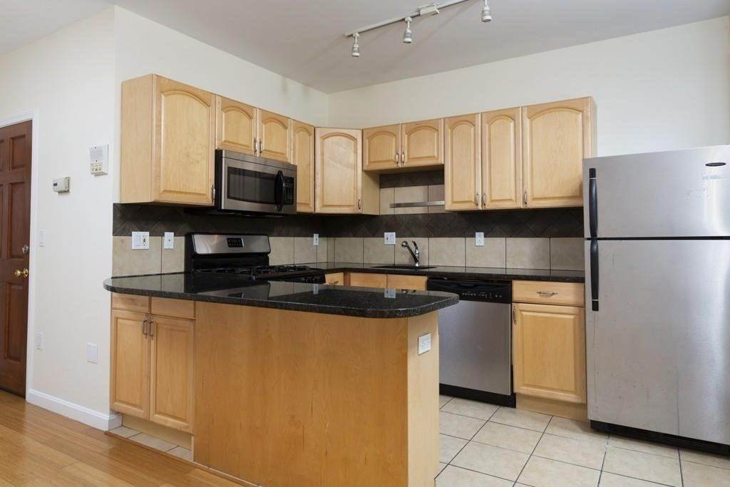 11 Bartlett Place - Photo 1
