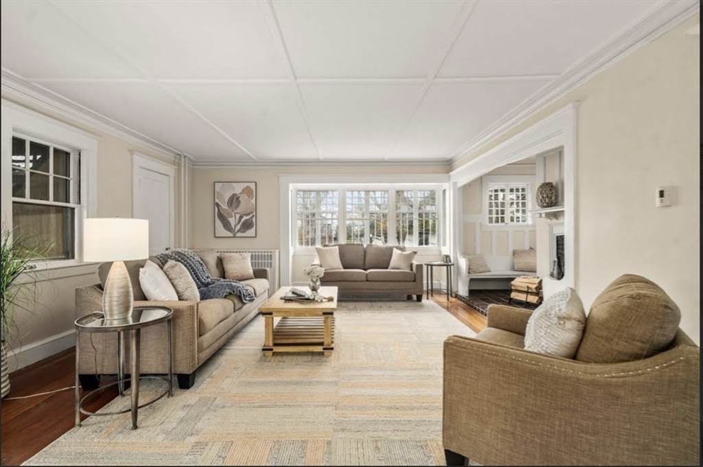 12 Leighton Road - Photo 1