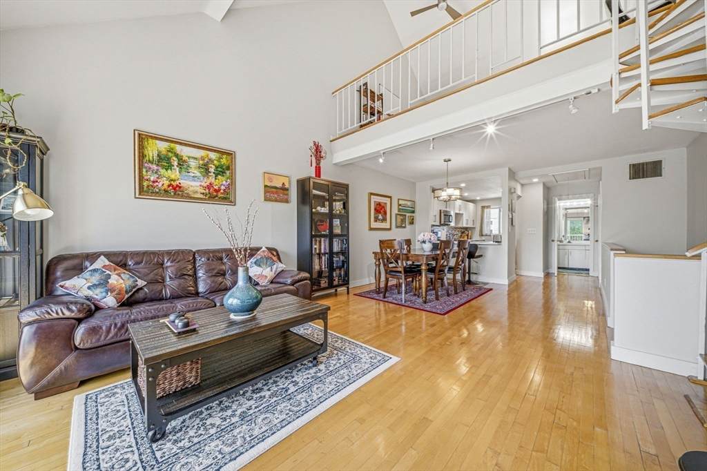 20 Ship Ave - Photo 1